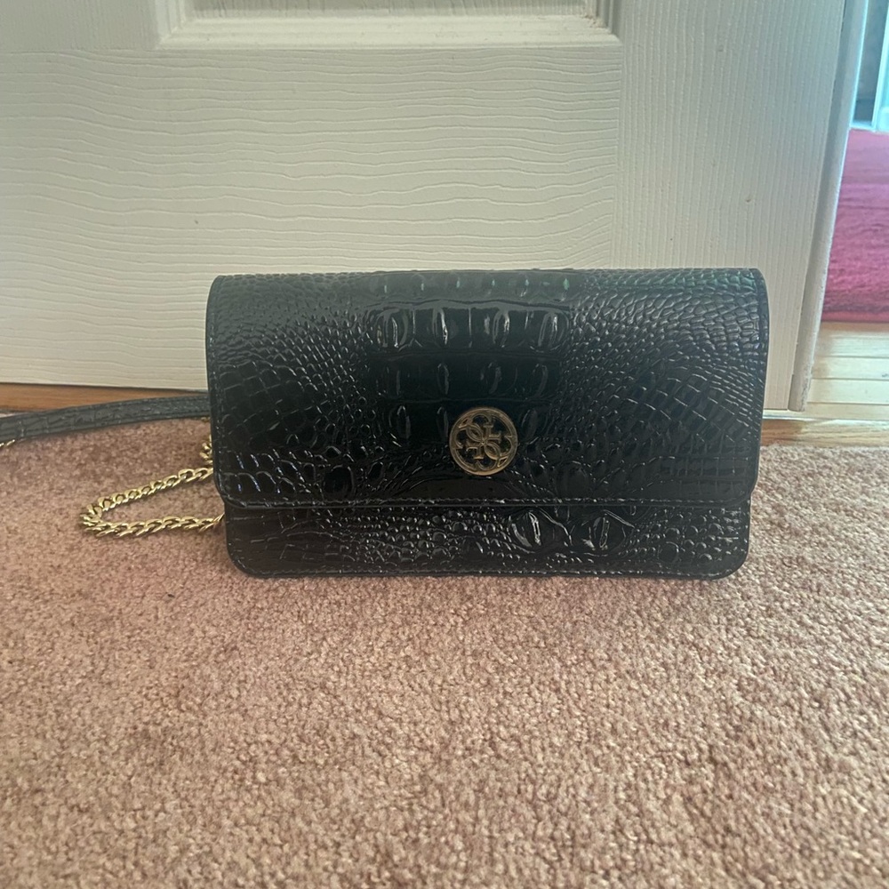 Shiny black leather crossbody